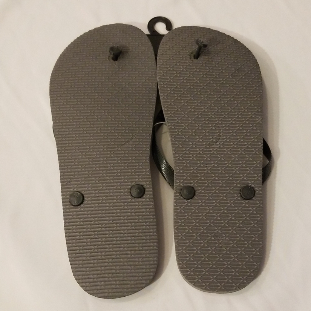 Men's Flip Flops Bundle of 3 - Picture 7 of 7